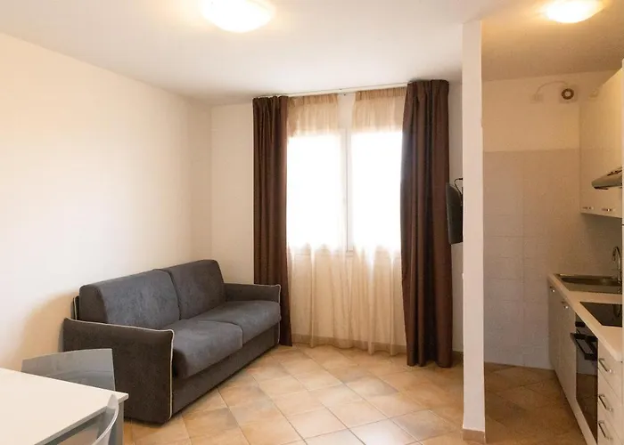 Maris Apartments - Holiday Homes